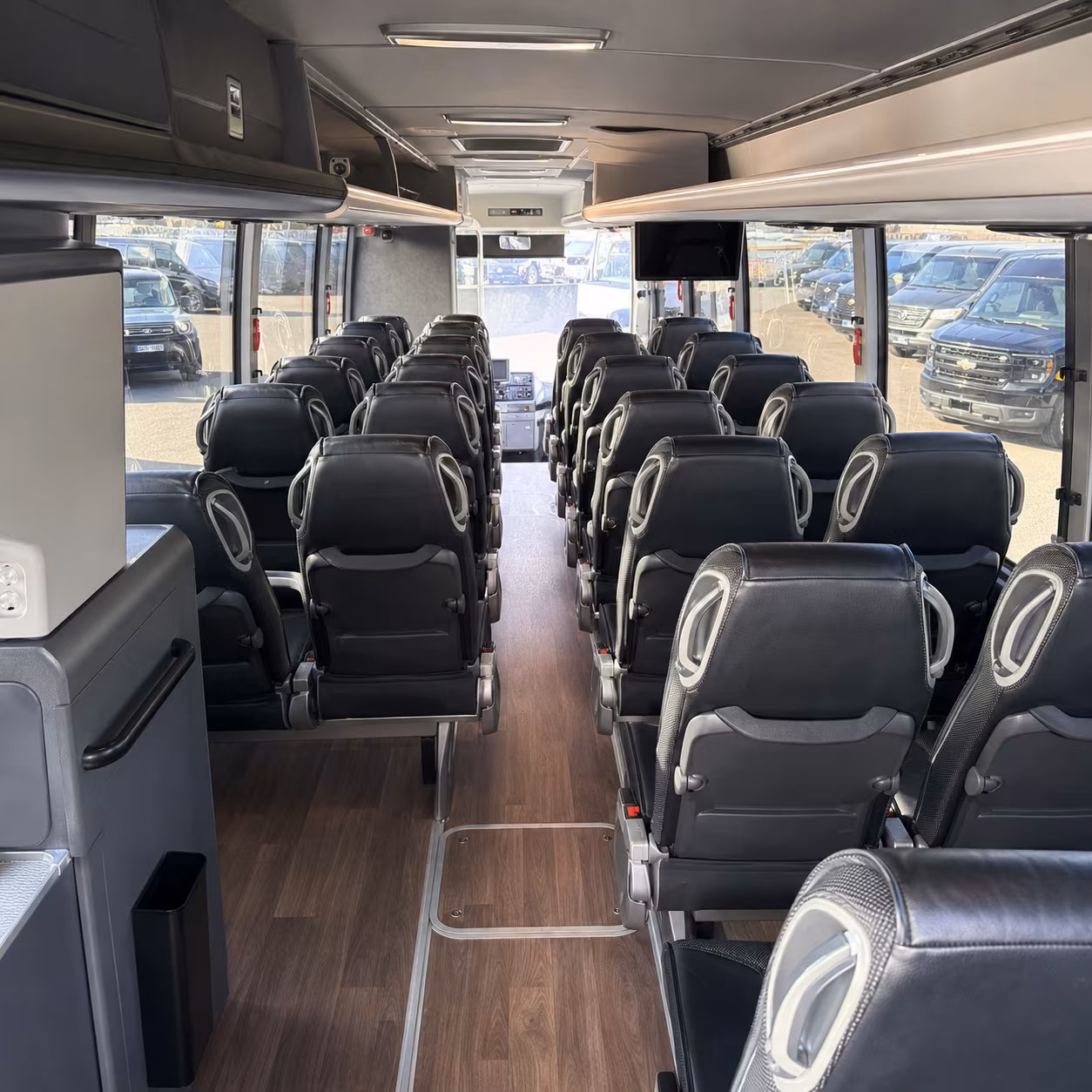party bus rentals to the midland county horseshoe pavilion